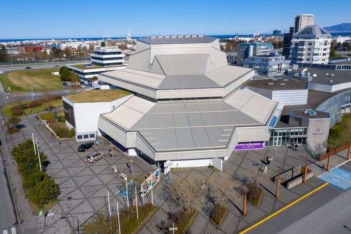 Baksviðs í Borgarleikhúsi